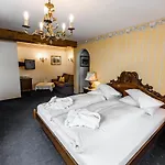 Hotel Olympia 3*