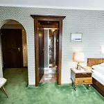 Olympia Hotel